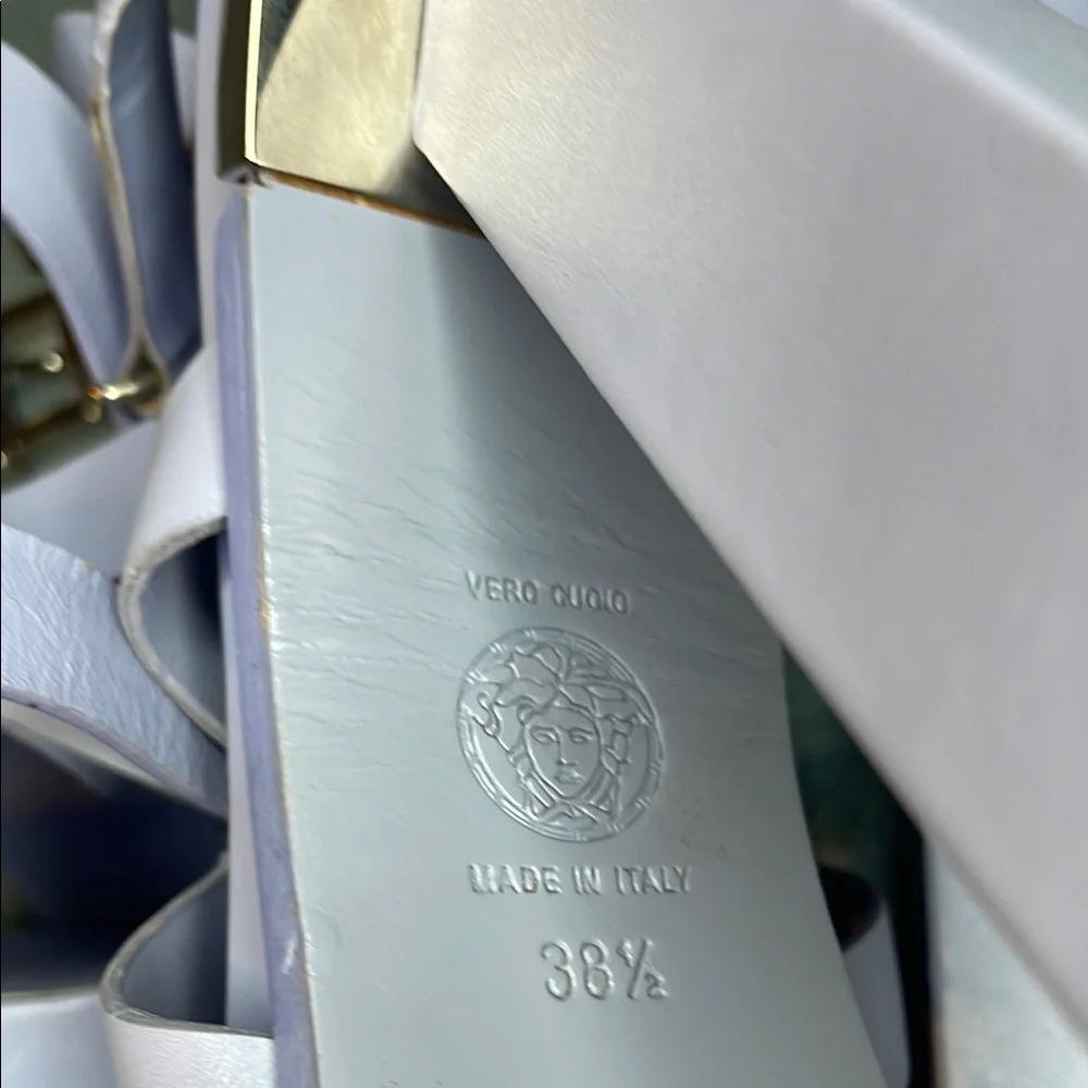 VERSACE Lavender Leather Platform Heels – Size 38.5 (EU) - Picture 5 of 8